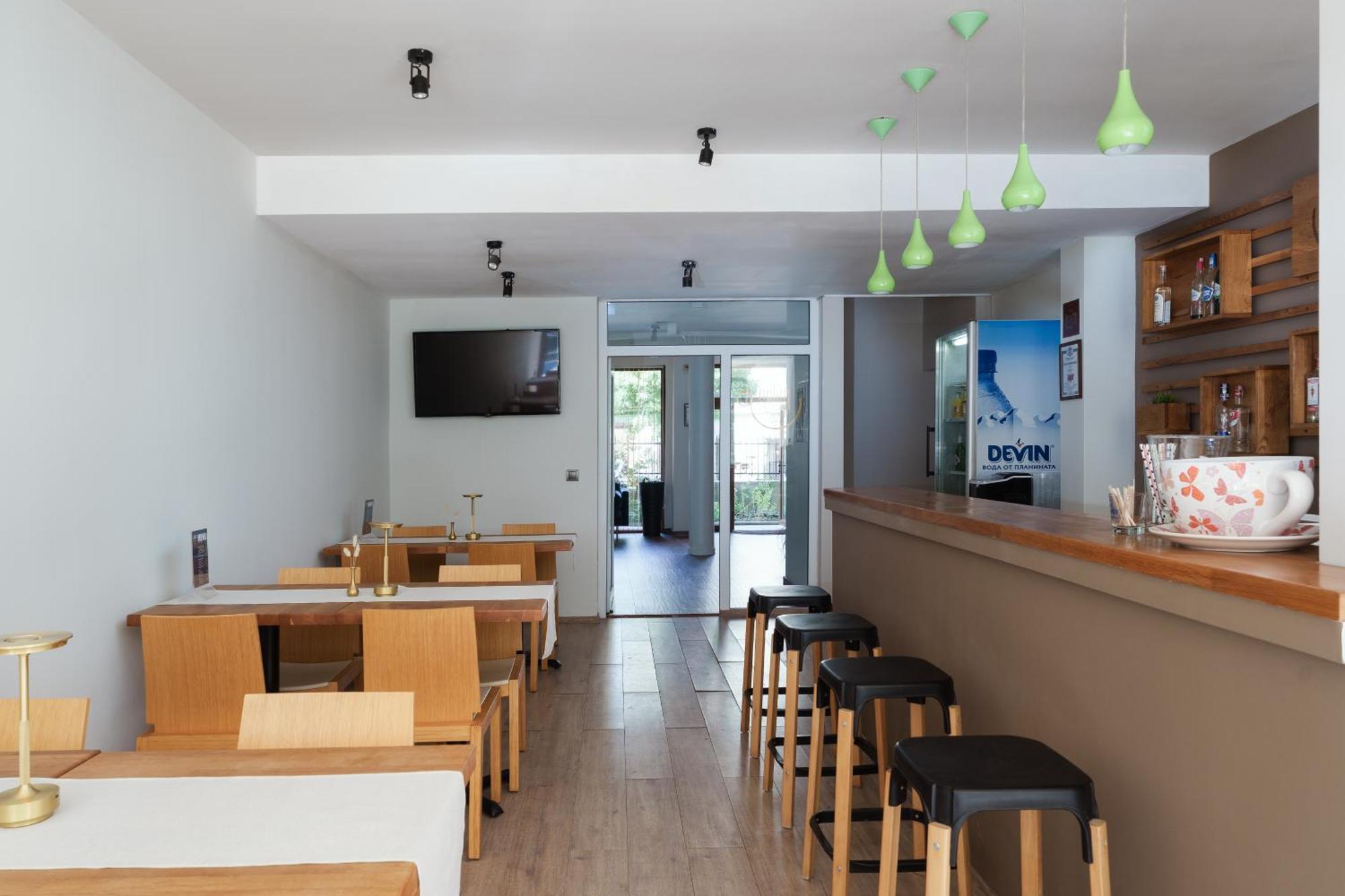 Hotel Milan Primorsko Zewnętrze zdjęcie