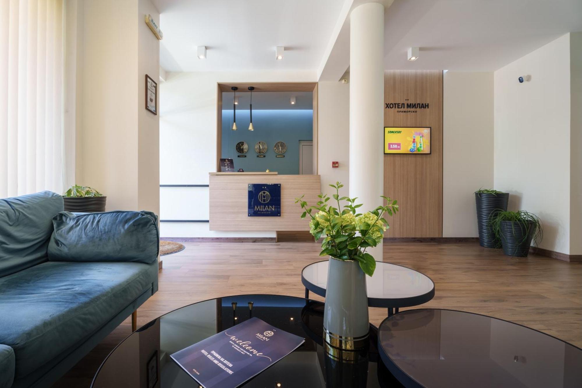 Hotel Milan Primorsko Zewnętrze zdjęcie