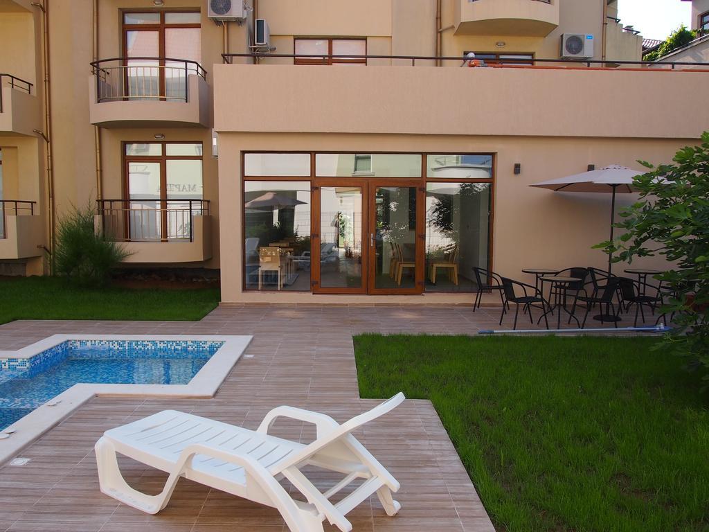 Hotel Milan Primorsko Zewnętrze zdjęcie