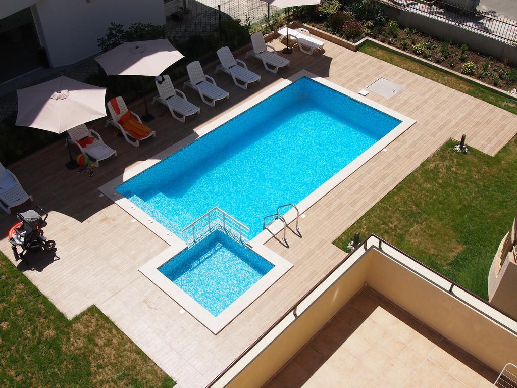 Hotel Milan Primorsko Zewnętrze zdjęcie
